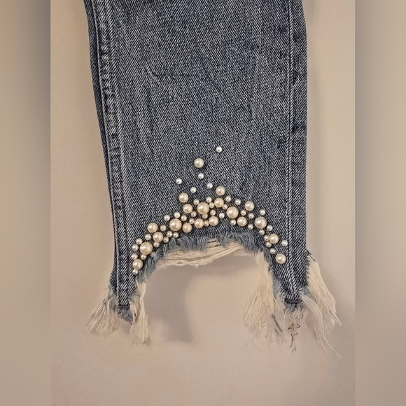 Jeans - Picture 2 of 4